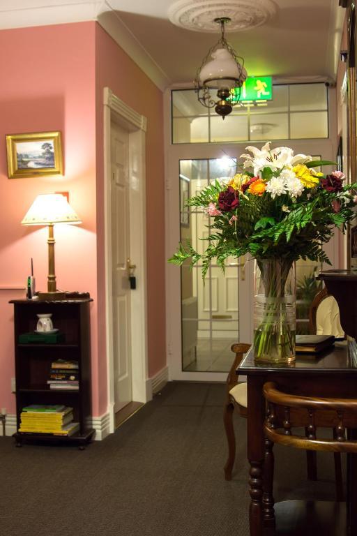 Grove House Bed & Breakfast Карлингфорд Экстерьер фото
